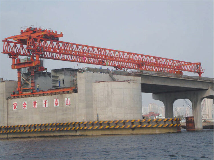 架桥机用于天津塘沽大桥